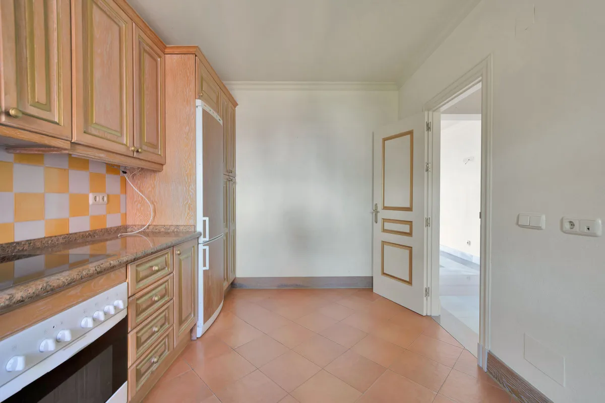 2c226afb-5bc6-4aa6-bb65-dcc342cdc793