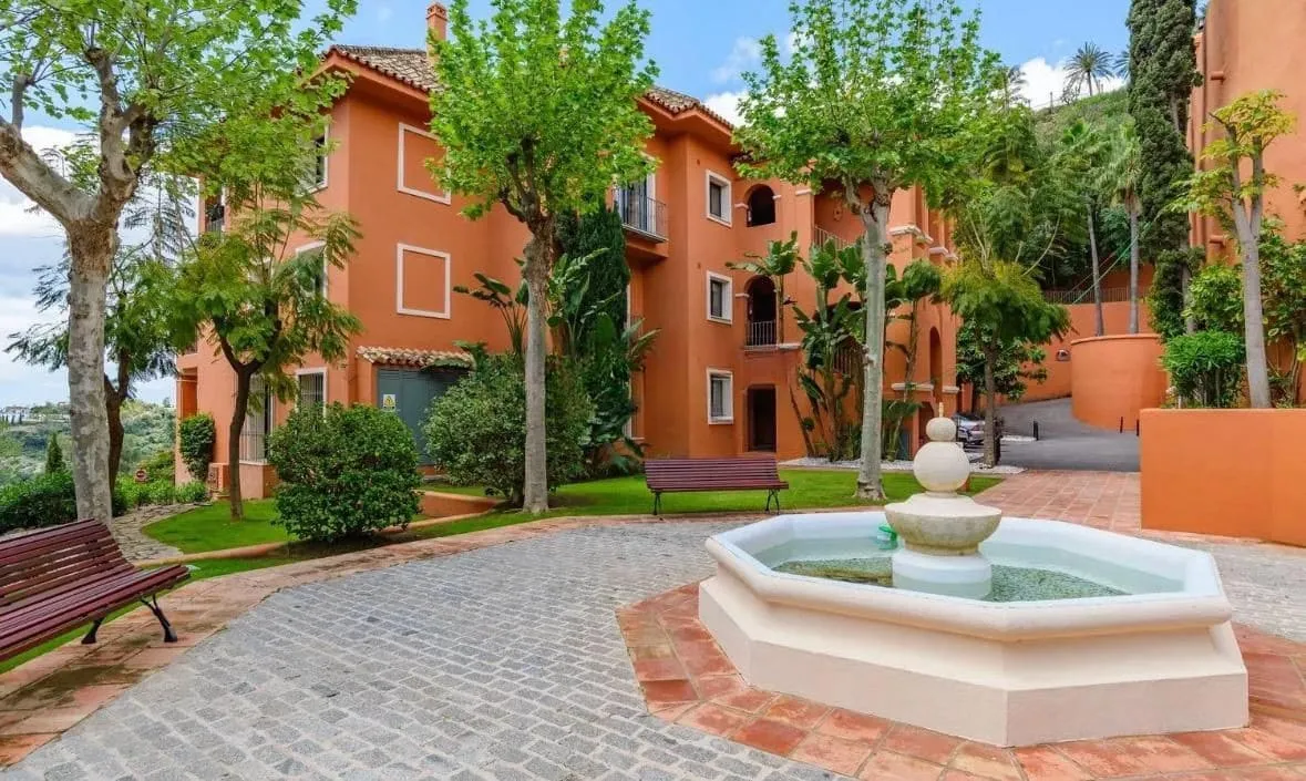 a9b243ad-3c04-48db-a10b-91c502d9ab4b