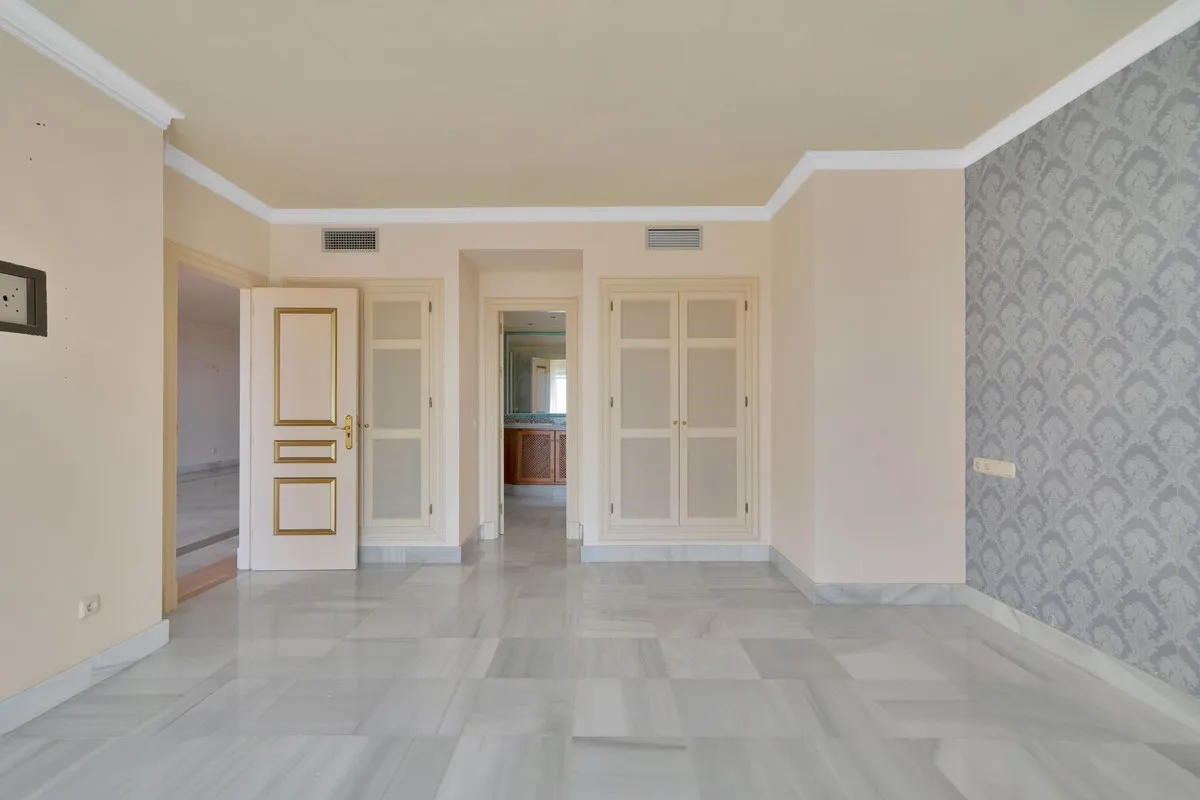 d54eeeab-fa13-4073-aee4-79b3b5d2bc1d