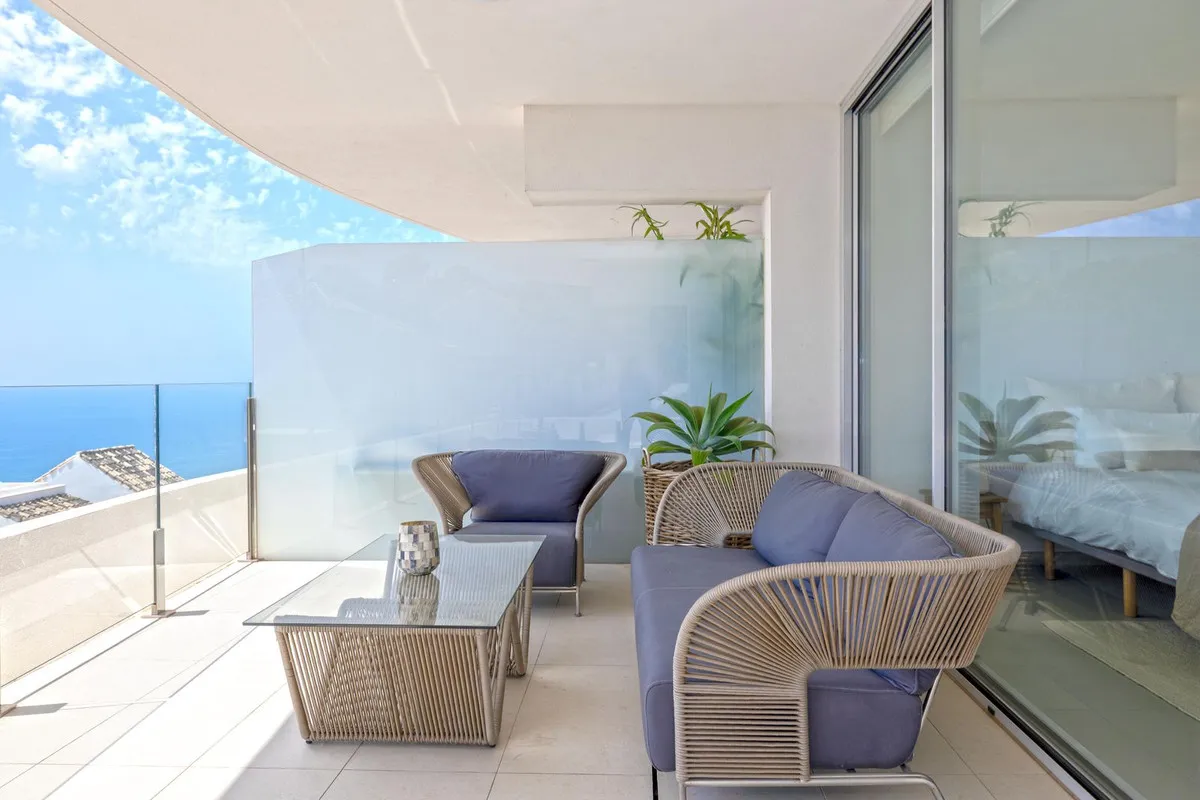 0943866e-dae0-4de1-9ec9-ecc51731b42f