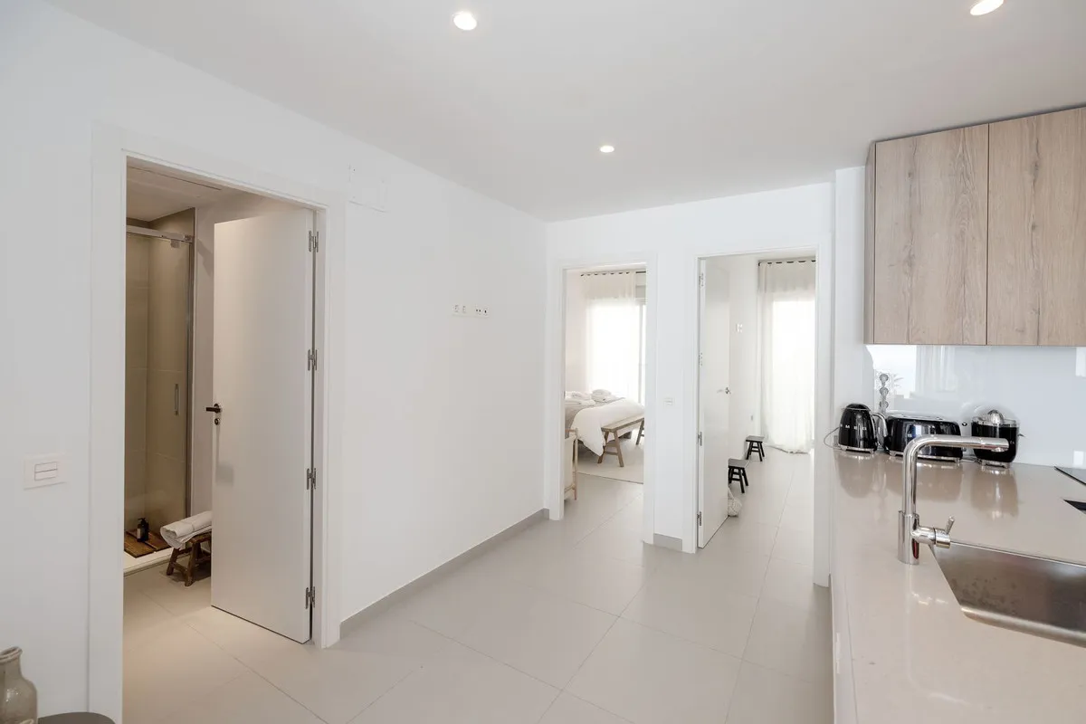 5b1cf33e-ebf4-4ba4-b4a3-2e6016ed3207