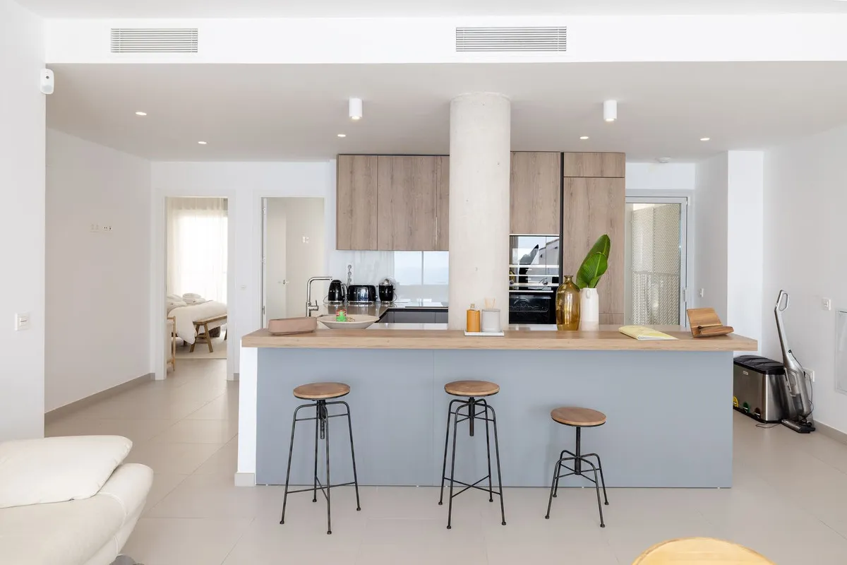 908b0e5f-64f4-476c-8e7e-1447f44b91f5