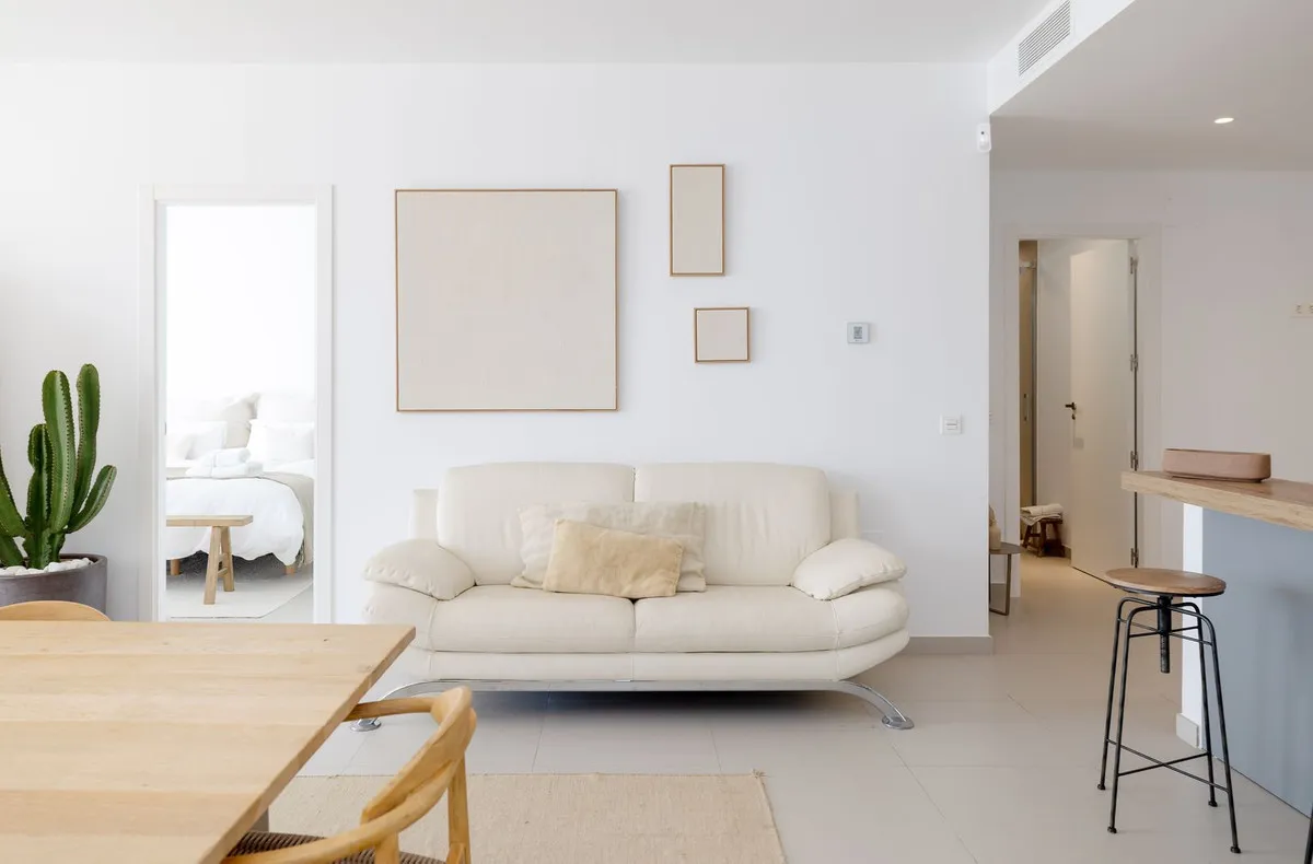 c446cb55-0e1a-48ec-b05d-52bf8f745377