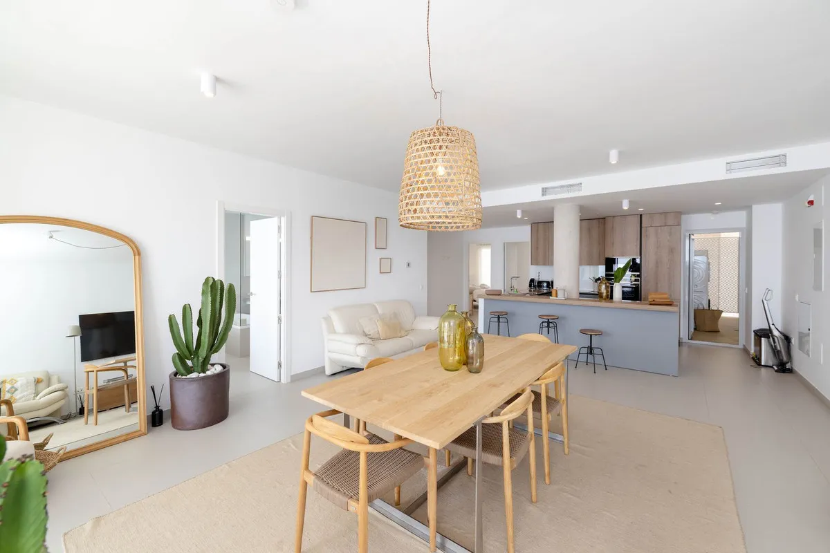 c5b3bc8e-7f45-42f7-a487-9c531acc9f86