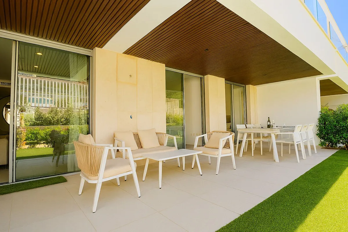 66a9733b-617d-408c-8a7e-26519aeaaf75