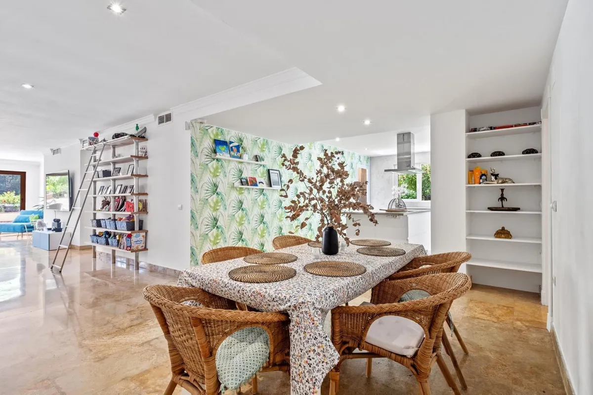 54979caf-2139-4d7c-bd4a-77c9f354838c