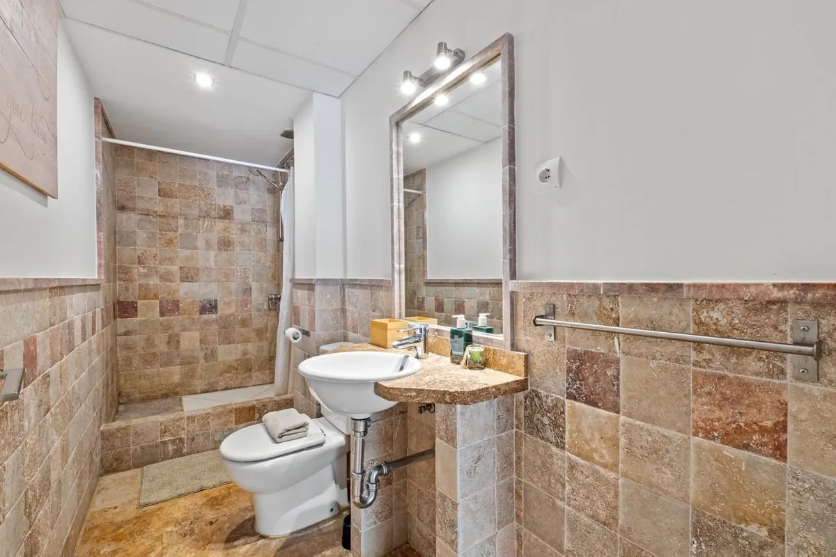 7f120019-aac4-4971-8d6c-f4ec58830cae