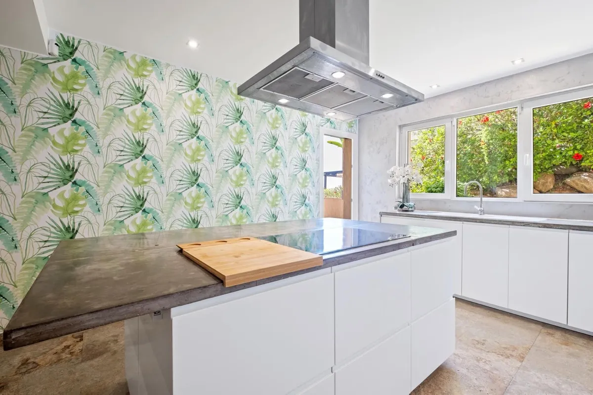 d6fe57dd-e0de-4d66-8411-262d1b2d1673