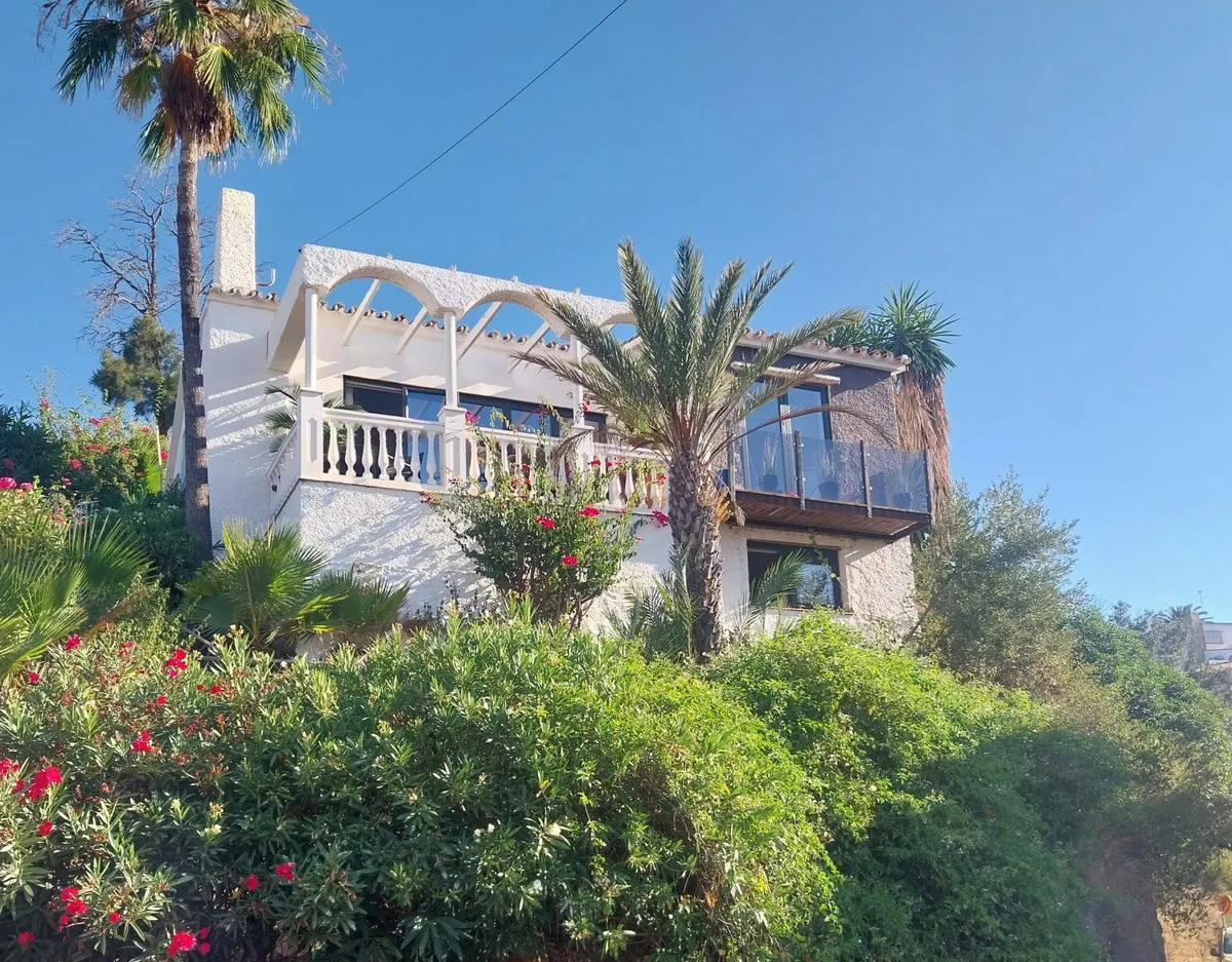 16a66ab8-4e1b-4fae-9d47-31926a812bf5