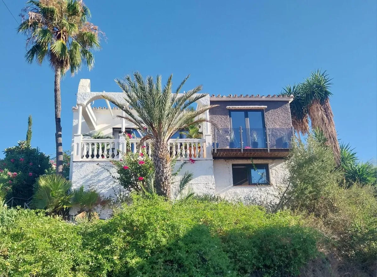 6a75f066-5618-4d4c-a6db-104c6545f9fe