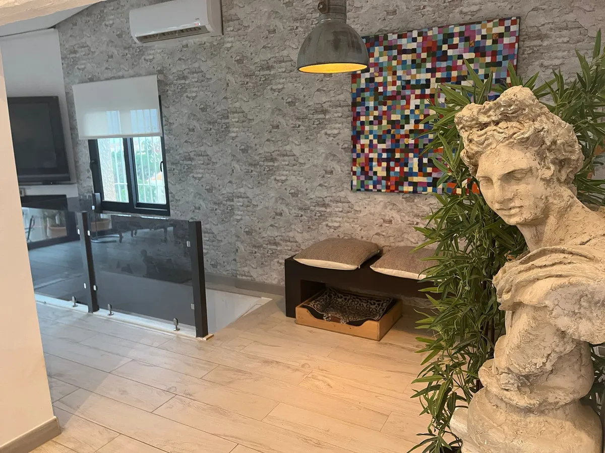 71c4ed98-a282-49f9-80e0-2a3b68d2a5c8