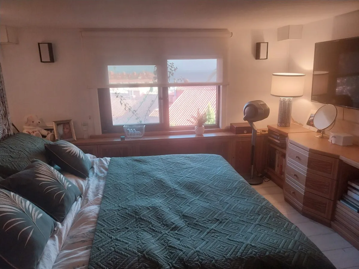 9da11814-c033-4daa-8ec5-532b99e5b4e1