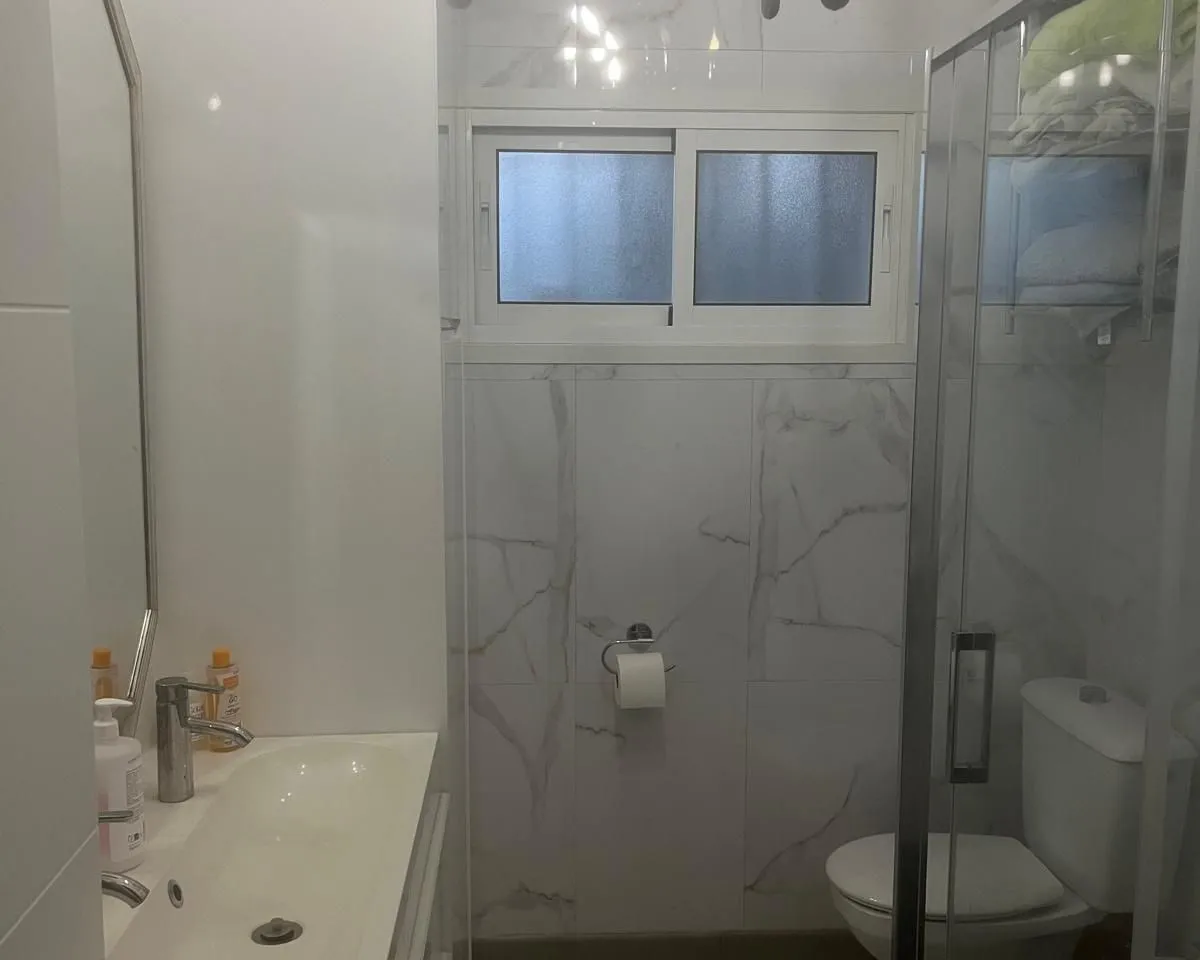 c0de9492-d035-49e4-9ca2-5e05546904d5