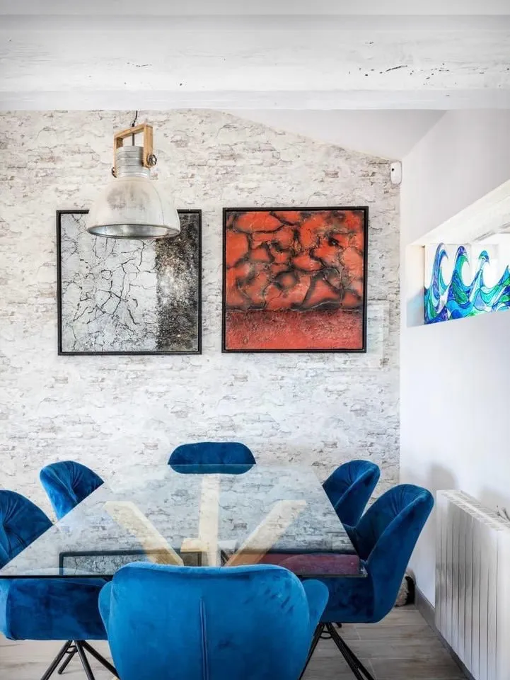 e19841a5-e506-40af-9265-88d481b5bc88