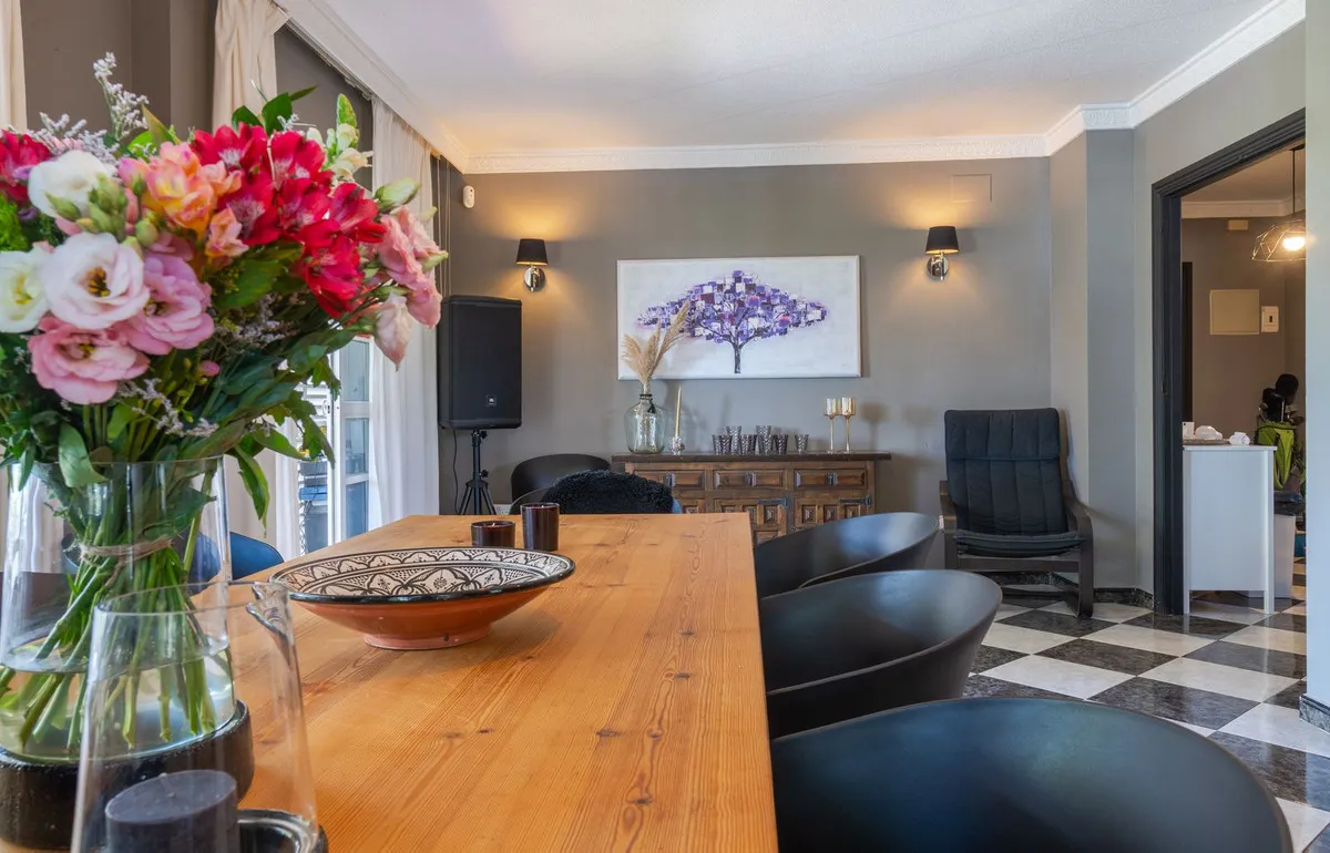 1deacd6c-e2a8-4cfc-8e2d-28a2bc8ad415