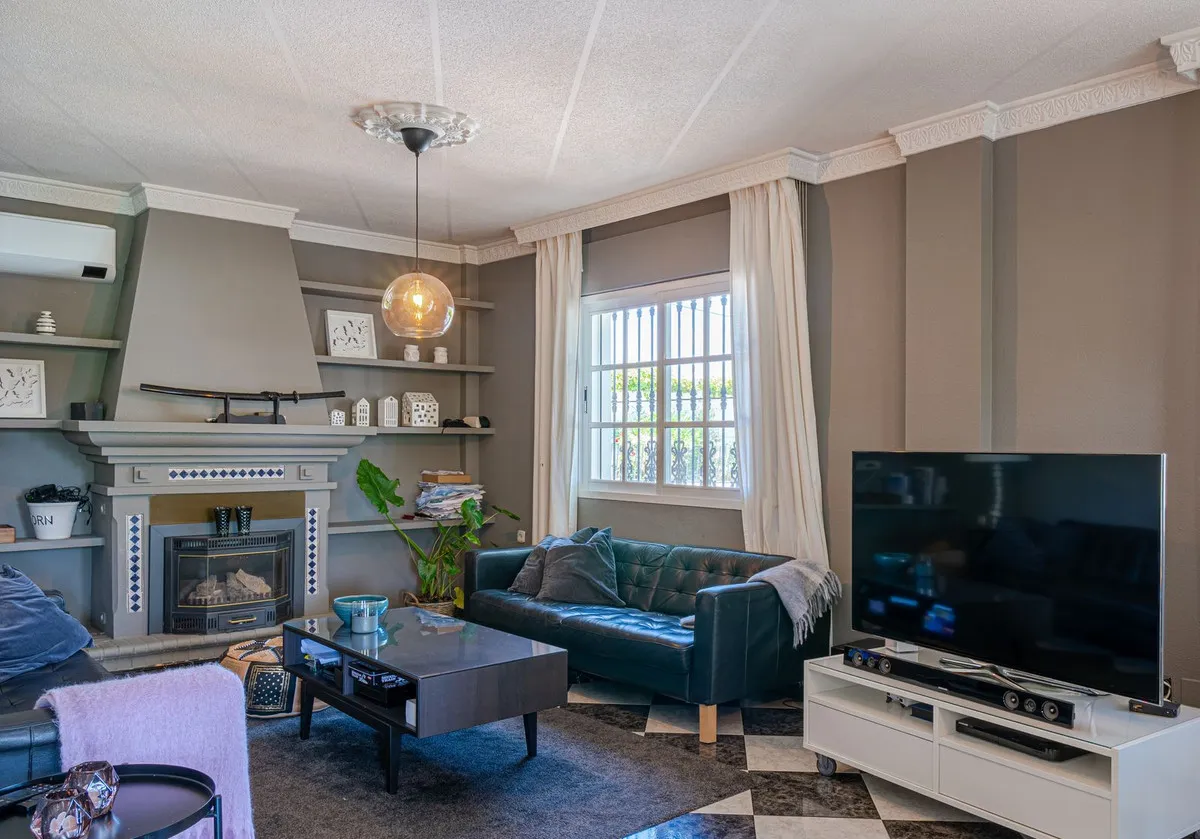 30c8e4aa-86de-402e-b57e-cabaadccfa0d