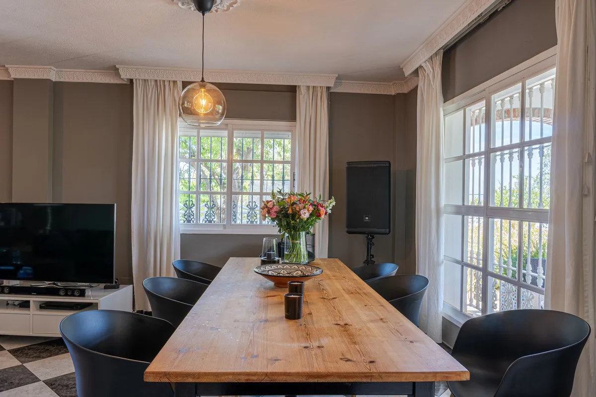 8598c97e-8dd0-421f-90dd-f02522b92d65