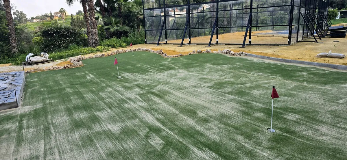 e0966a6d-cb02-48bb-bce1-e9a5bf595c02