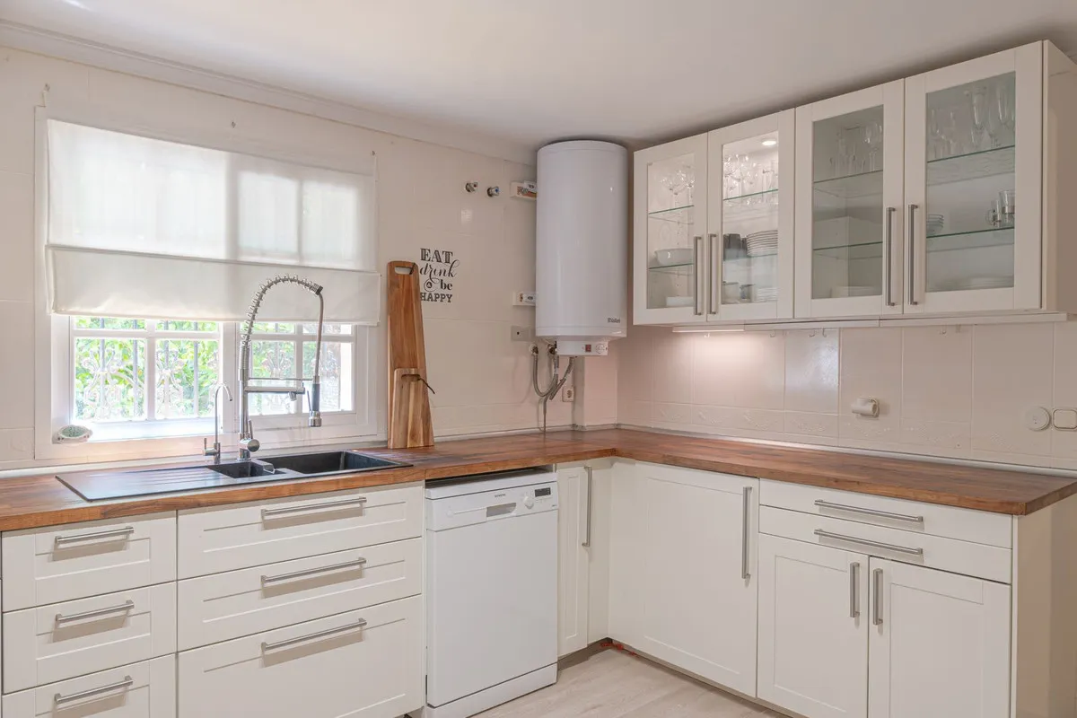 f971125e-489b-47d4-bc54-14f9fc9452e2