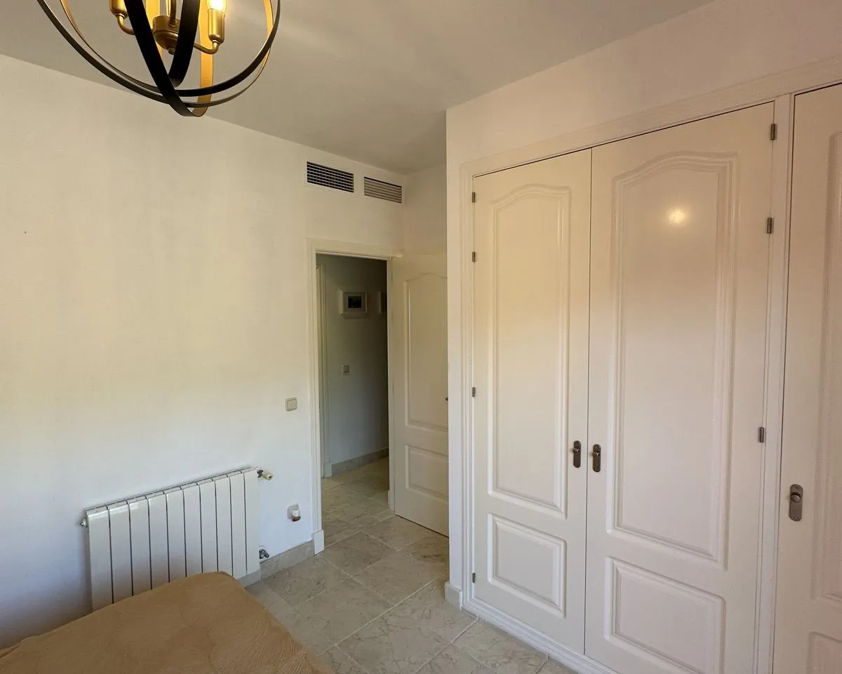 01353978-0b83-42a4-83f1-a378893c4a41