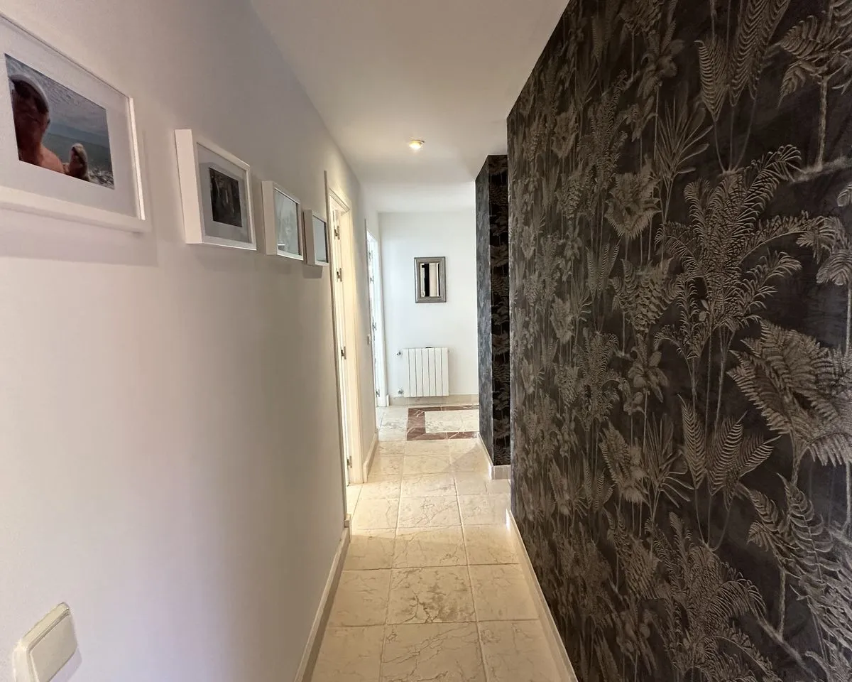 161dce1e-1e7b-4daa-bc76-9881925df814