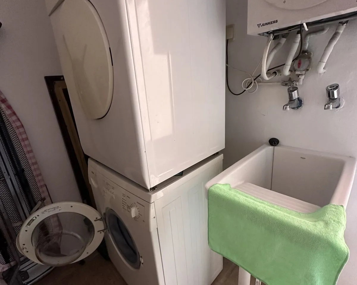 46a36b0a-4130-4b61-95db-61e0365693cb