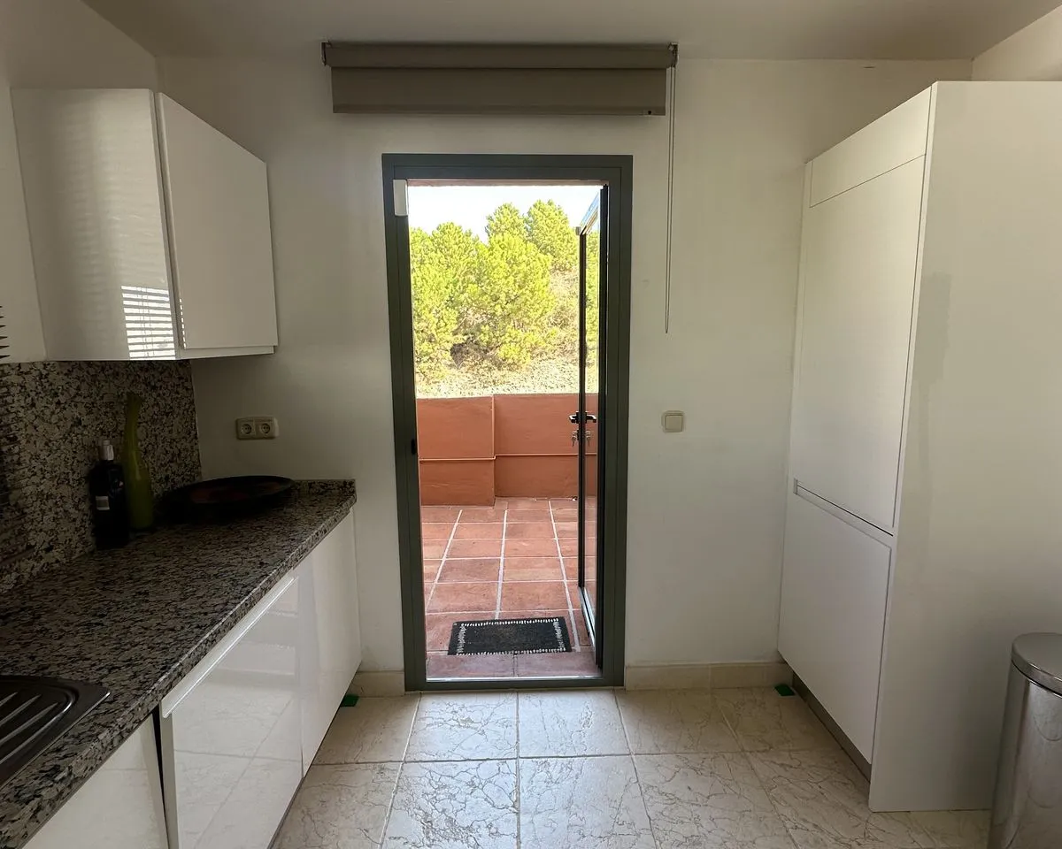 6b5eb5c8-84fc-49e5-a0bc-1b0c476a6441