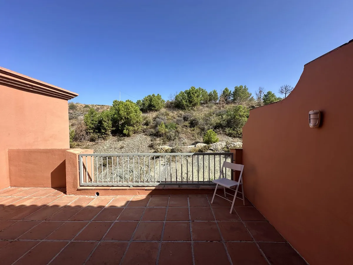 d57c6034-69c1-41e2-8333-9b906d0914f8