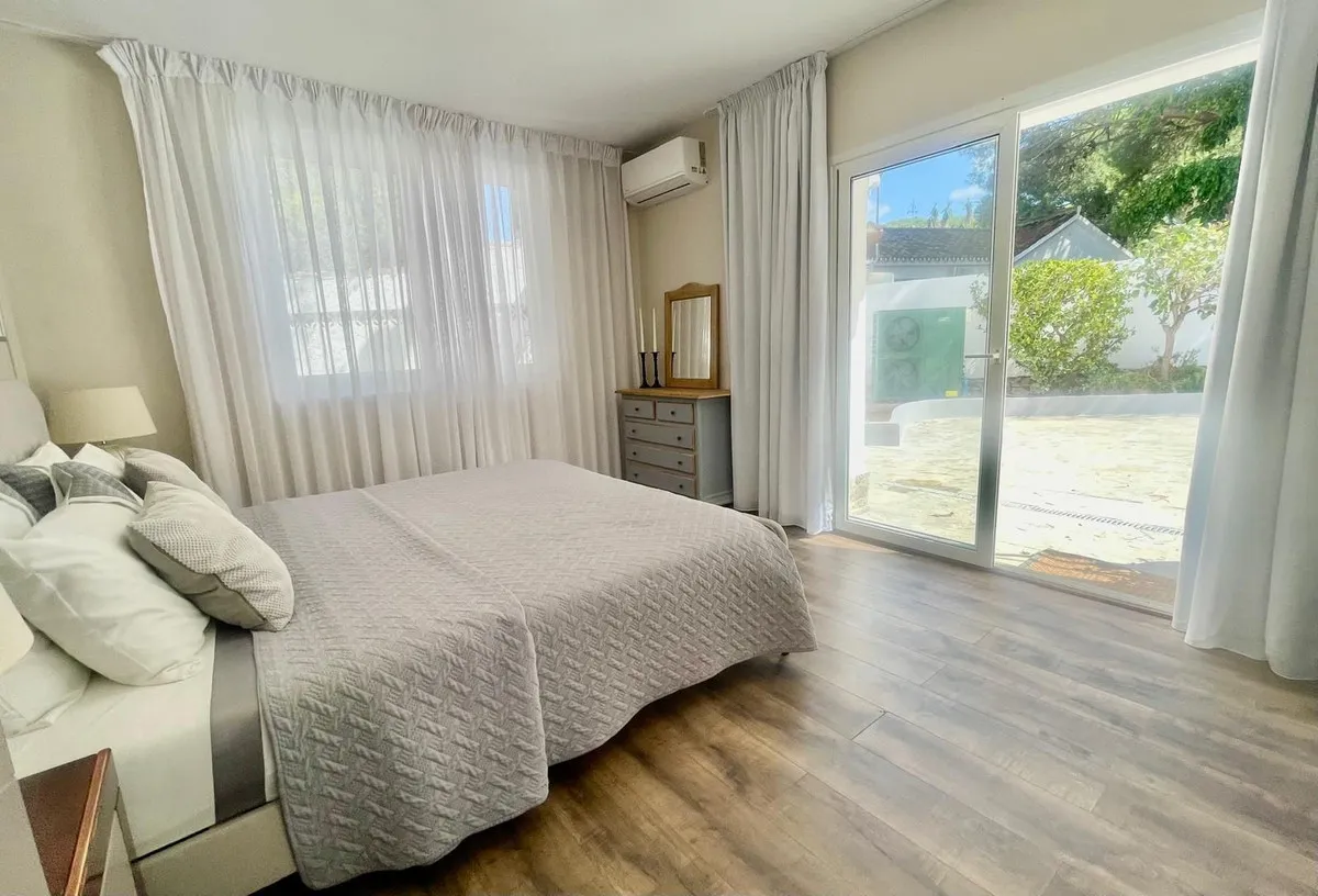 7bb089ea-5439-43da-a84b-30536efde94c