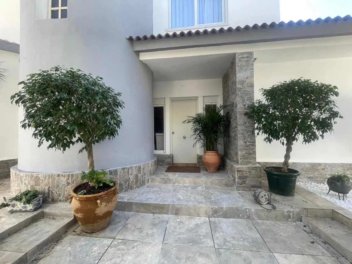 da2ff3f1-4ca7-47f0-ae99-a52e00952f32