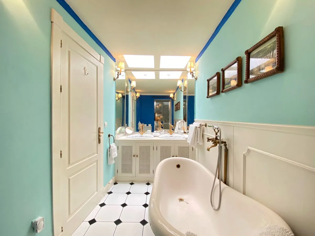 28addf87-efe2-40cc-83a3-1f8a3112fa49