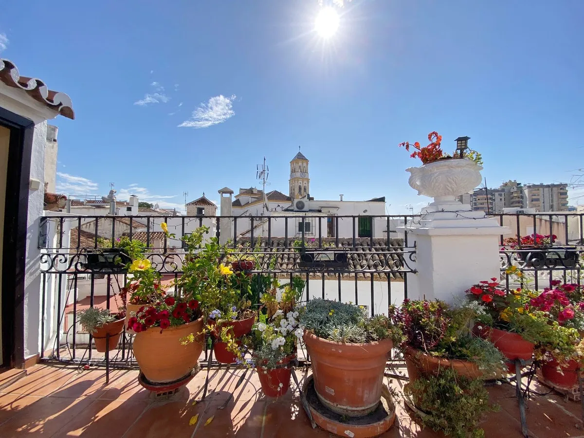 38f9561f-5e7d-4b31-af2c-8b9a67a02ae2