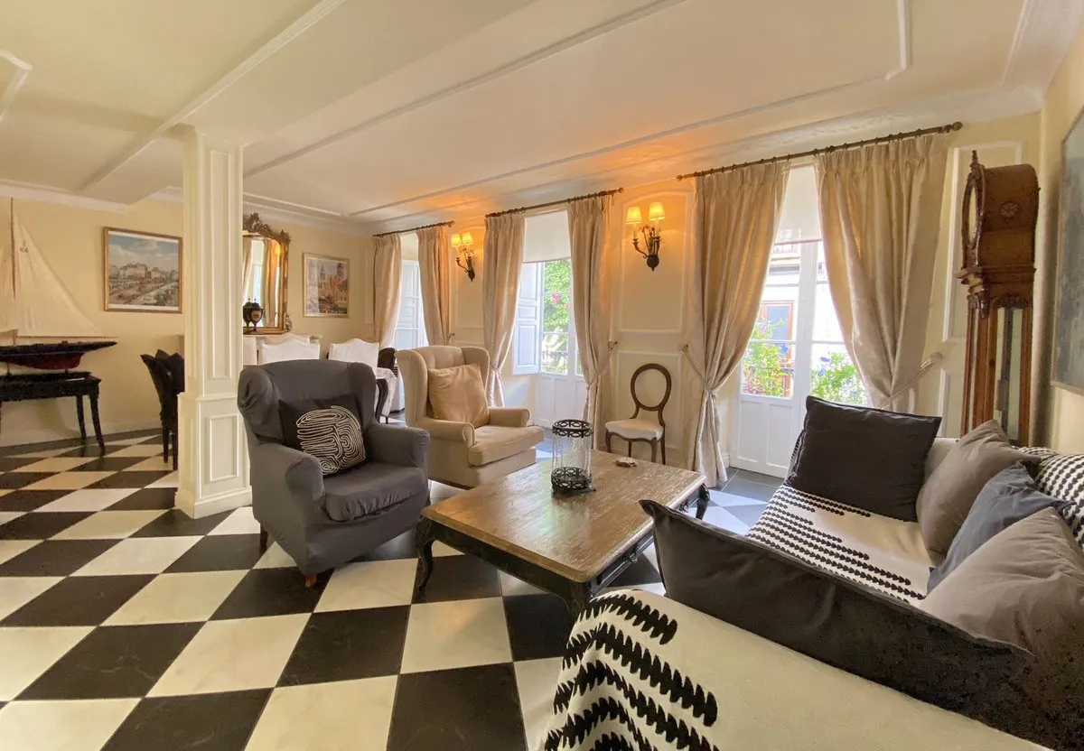 8dd1f2ba-3266-4667-8fca-6f3e3dbe1035