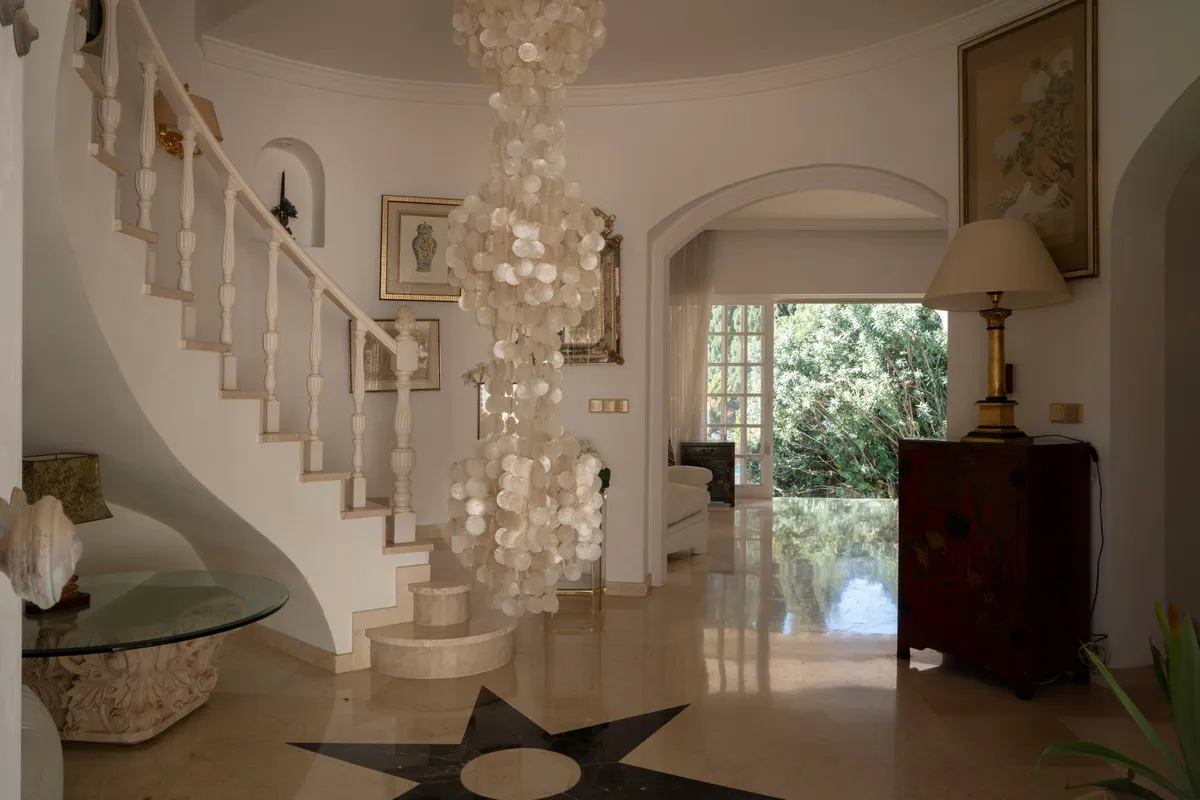 a8e74676-84c5-4b17-a0d2-d59bd6124bef