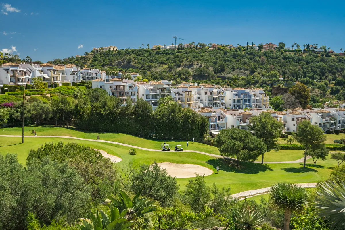 1b070e4b-1289-4269-8d2d-667369860b09