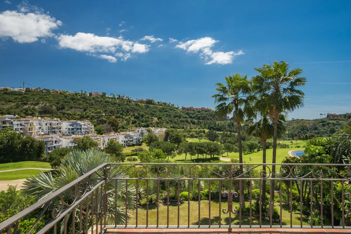 2670161a-9cbc-433b-bf17-a7af78fe904f