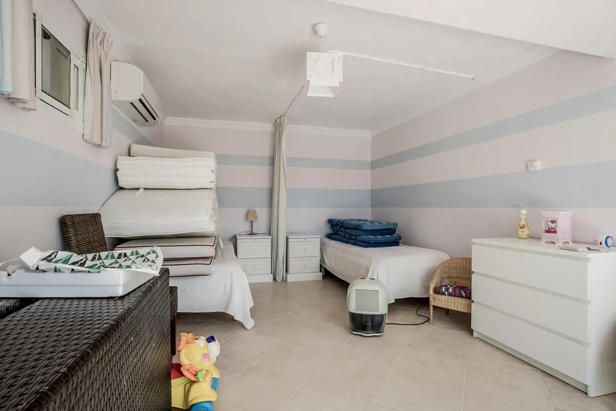 309e8e48-72ed-4ea8-a987-c2a141c901a7