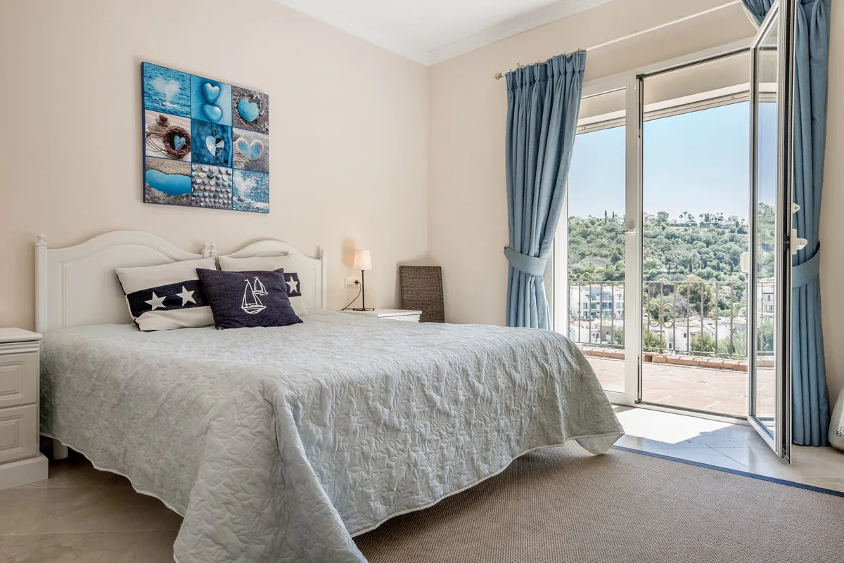 5c97d5d7-3f4c-4c2a-97c2-99e044c05fcc