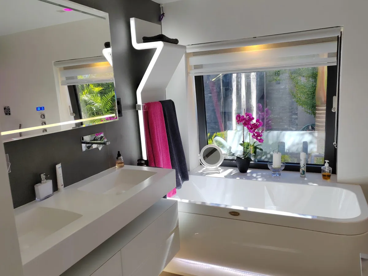 5f6520af-2bb4-41bd-a973-86aaf6127e57