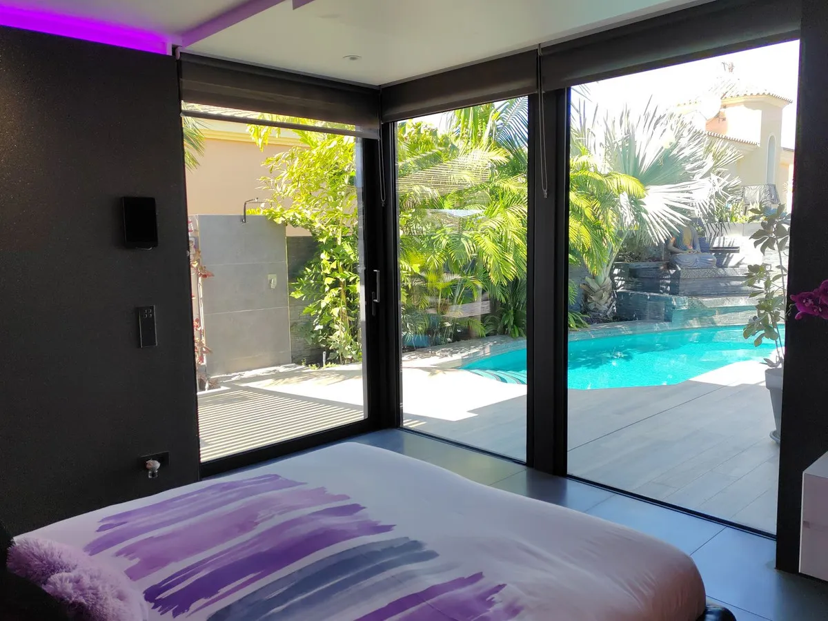 bad993c0-9aaf-4feb-b702-4800ee8bad0b