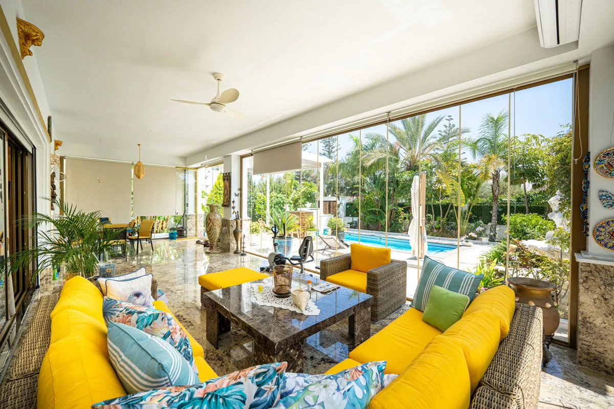 0c10c067-068d-44f0-b657-3e5cf3a97c68