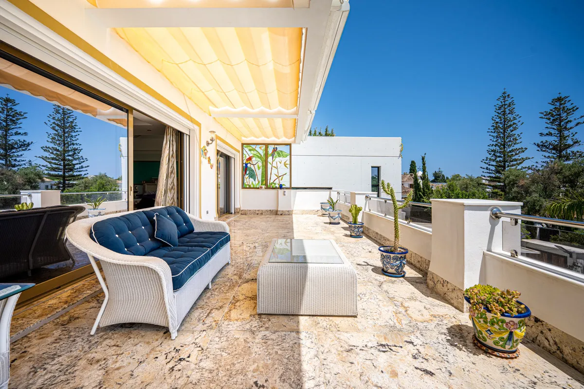 2fd8ab35-e269-4d93-8009-36d896614b26