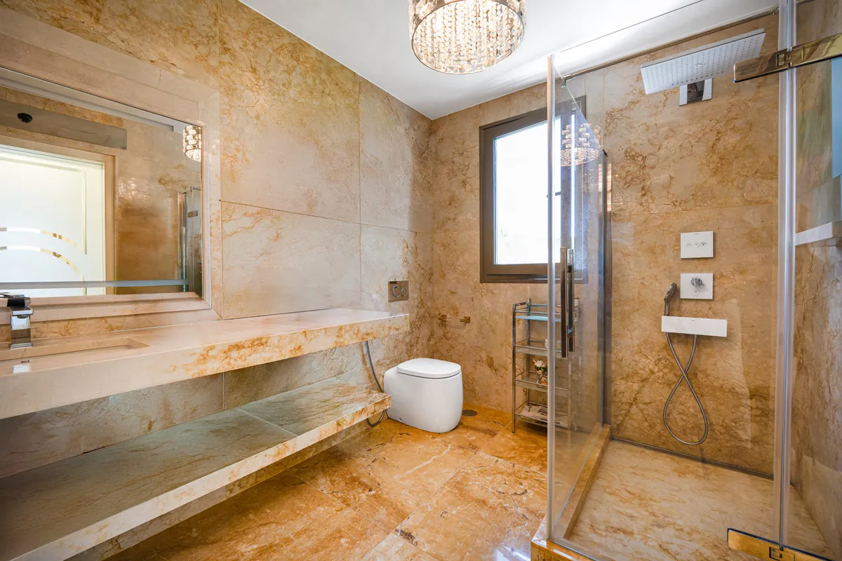 932b40ac-71f1-4c31-aa78-956937b47b2f