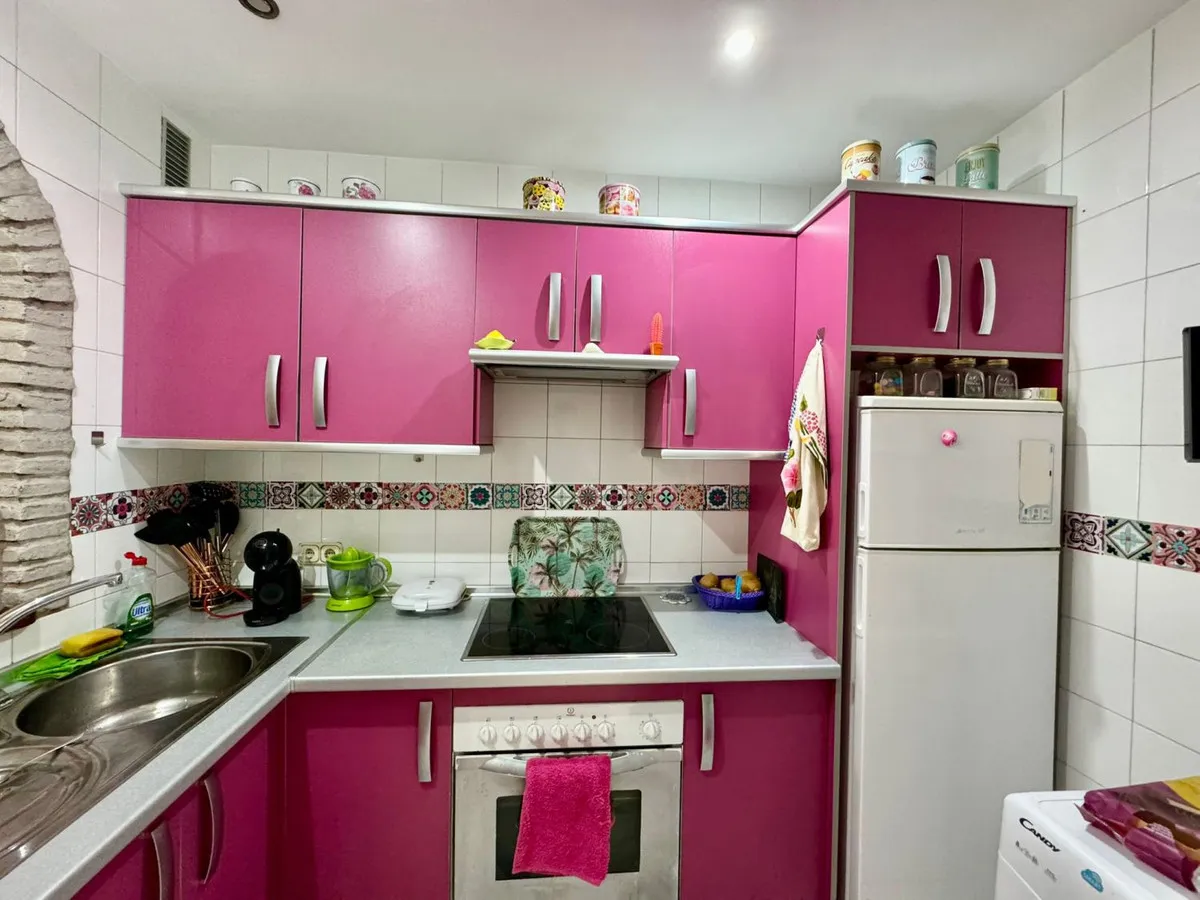 b351a9b7-72cf-46bb-8a3f-dda8f5afab07