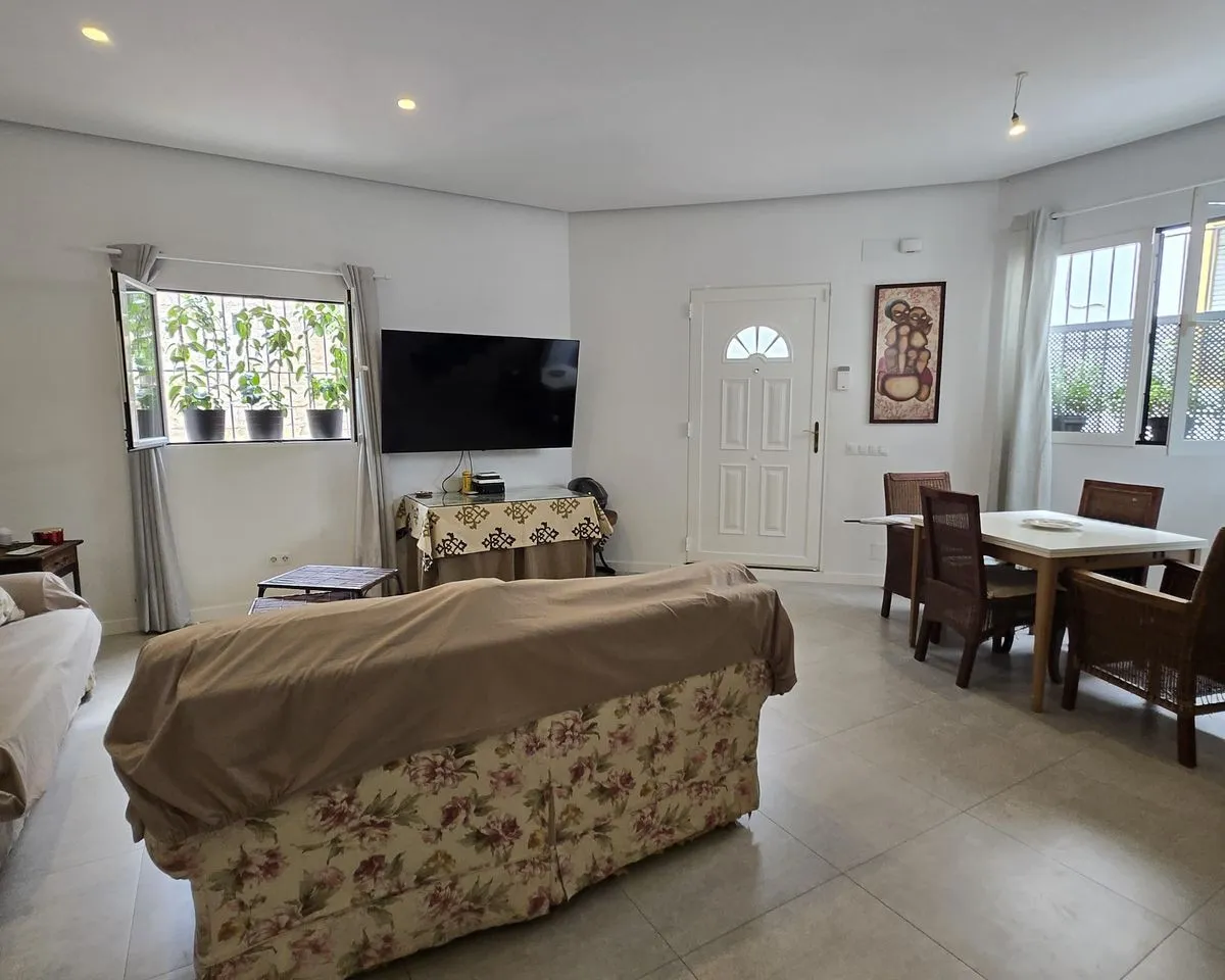 35dfe533-897c-43b7-b6a6-d42838814483