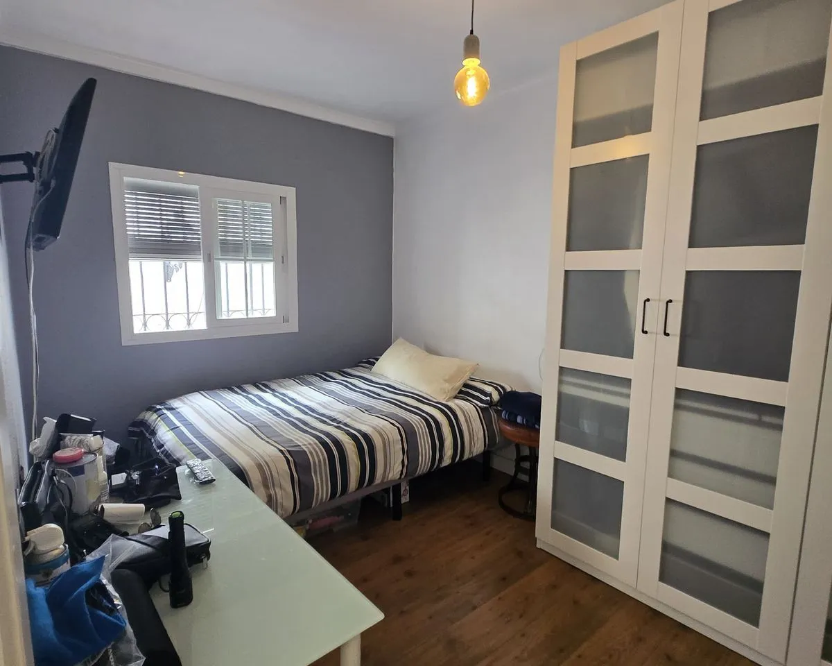 9f21f7ee-315a-482d-b176-e129097d7937