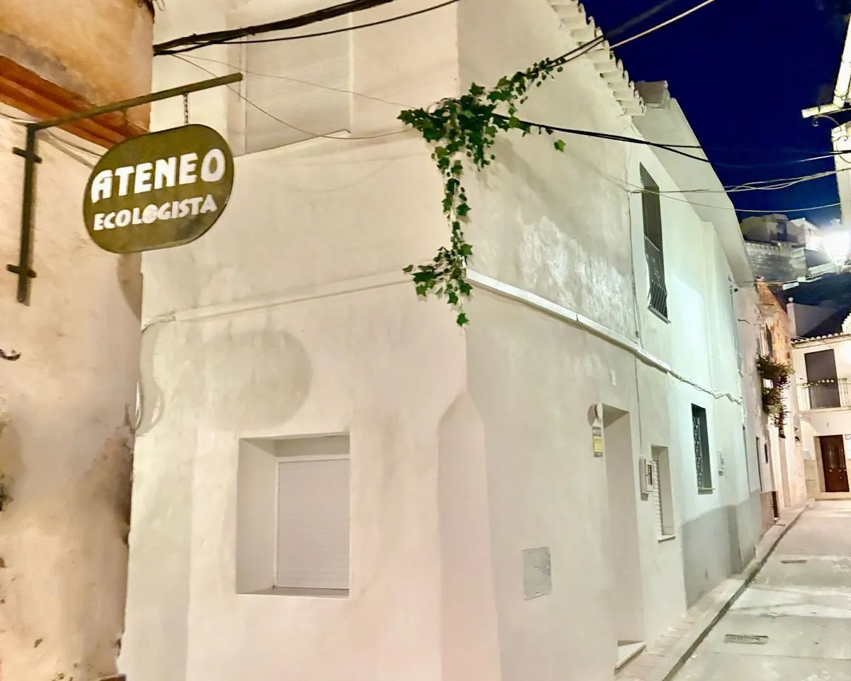 82fa80bb-5365-4e6c-89a4-03792adb1b47