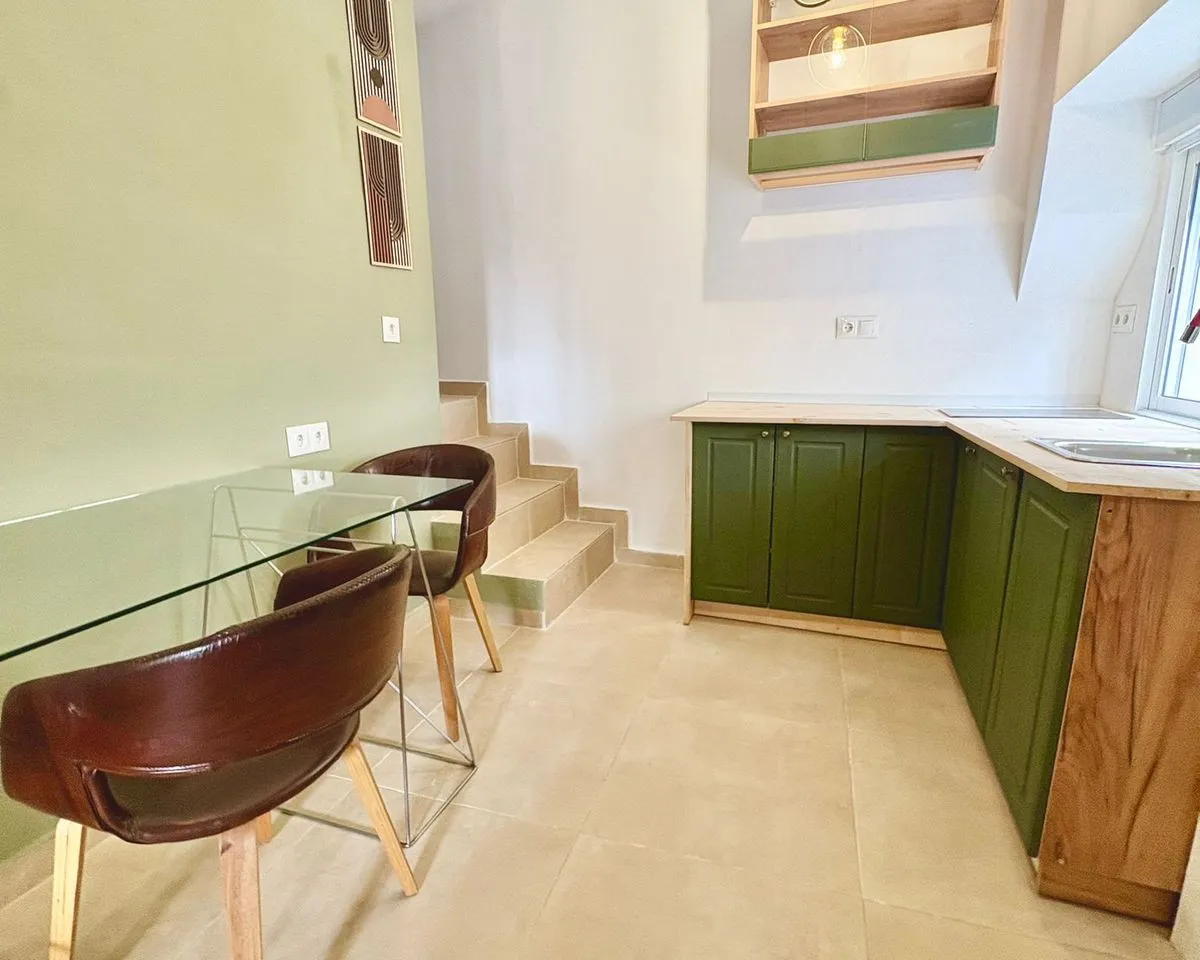 ecfe3c12-214f-4fd9-a7cd-2f01568bae62