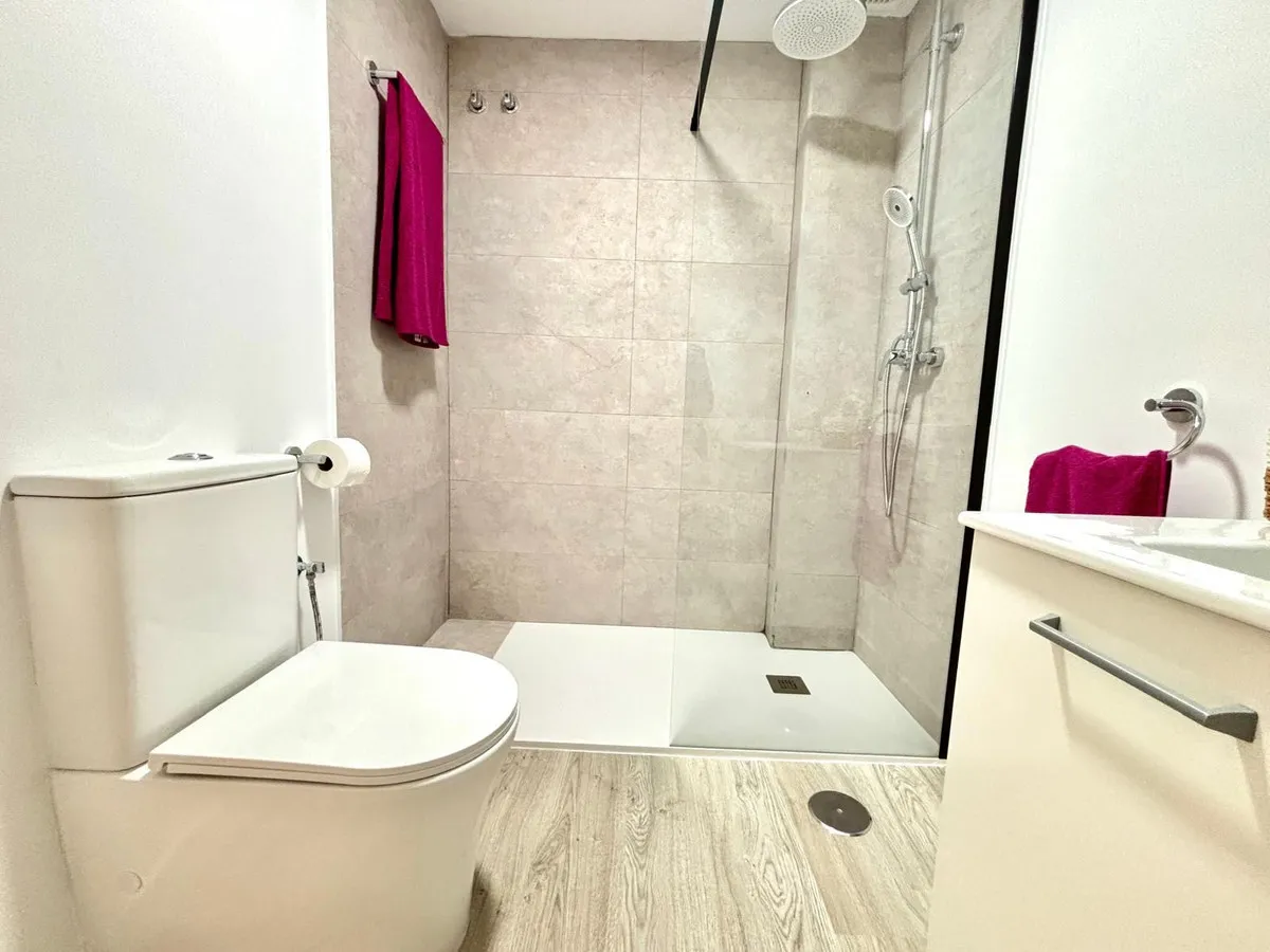 4bb87e76-8f8c-4104-bff8-5d879136f9cc