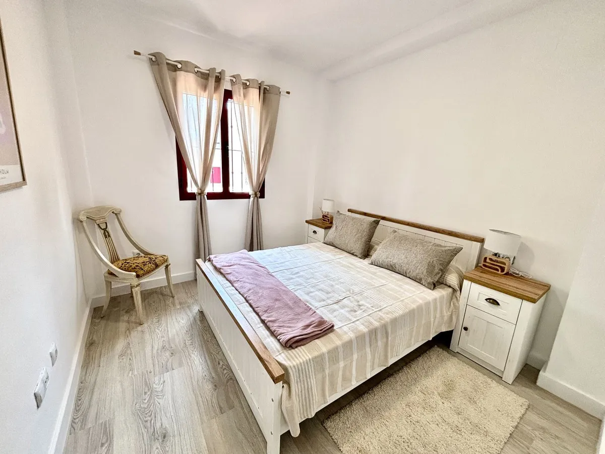 6ae9feee-a026-4a36-9c67-83c746a5937a